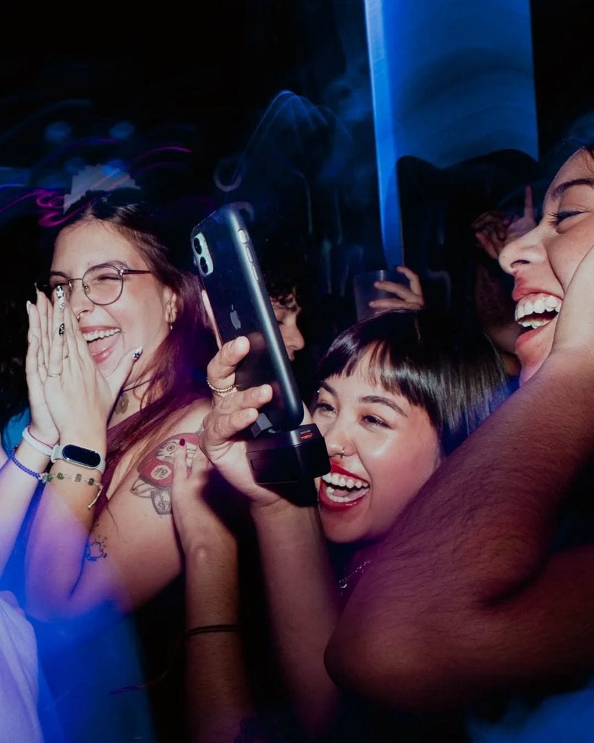 FEL!ZA Club LGBTIQ Buenos Aires — .
************ SABADO PUTIPOP************
...........................SUNSET.....