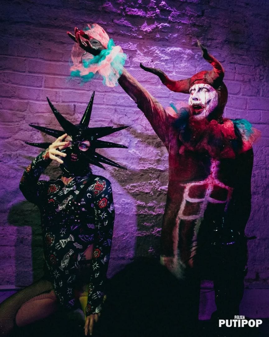FEL!ZA Club LGBTIQ Buenos Aires — Anda eligiendo tu outfit porque hoy lo damos todo

FEL!ZA 
Apertura 20h 
Tu oasi