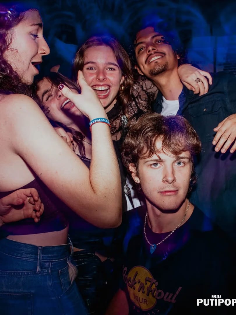 FEL!ZA Club LGBTIQ Buenos Aires — +++++++++++ DOMINGO ++++++++++++++
.................MAÑANA VEMOS................