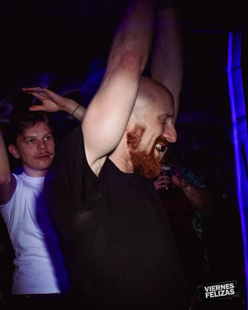 FEL!ZA Club LGBTIQ Buenos Aires — No llegues tarde
20 a 23h Viernes Sunset
24h POP vs PERREO 

FEL!ZA 
Hasta las 5