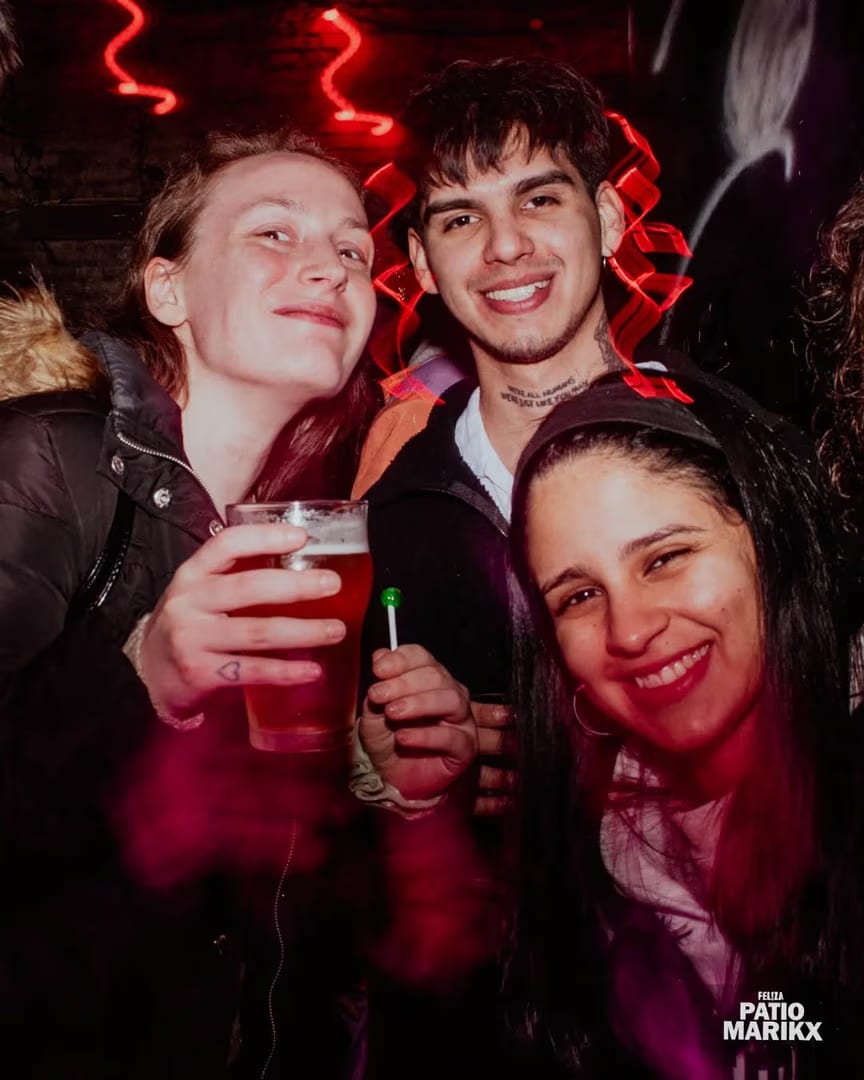 FEL!ZA Club LGBTIQ Buenos Aires — ×××××××VIERNES PATIO MARIKX ××××××
..............QUE NO TE LO CUENTEN...........
