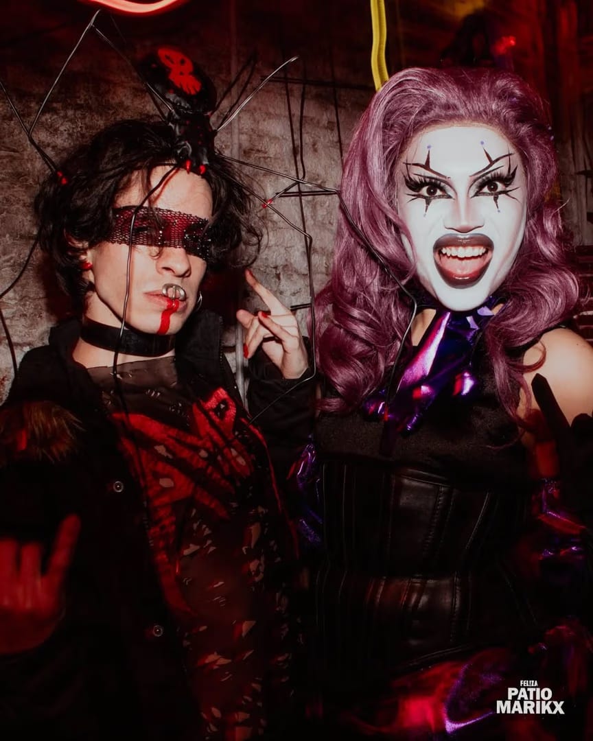 FEL!ZA Club LGBTIQ Buenos Aires — ×××××××VIERNES PATIO MARIKX ××××××
..............QUE NO TE LO CUENTEN...........