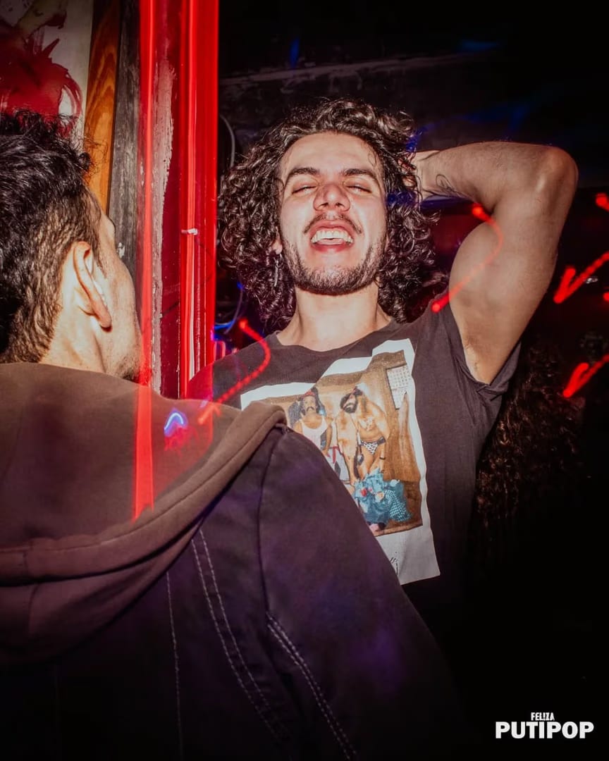 FEL!ZA Club LGBTIQ Buenos Aires — ************ SABADO PUTIPOP************
.................................2000s..