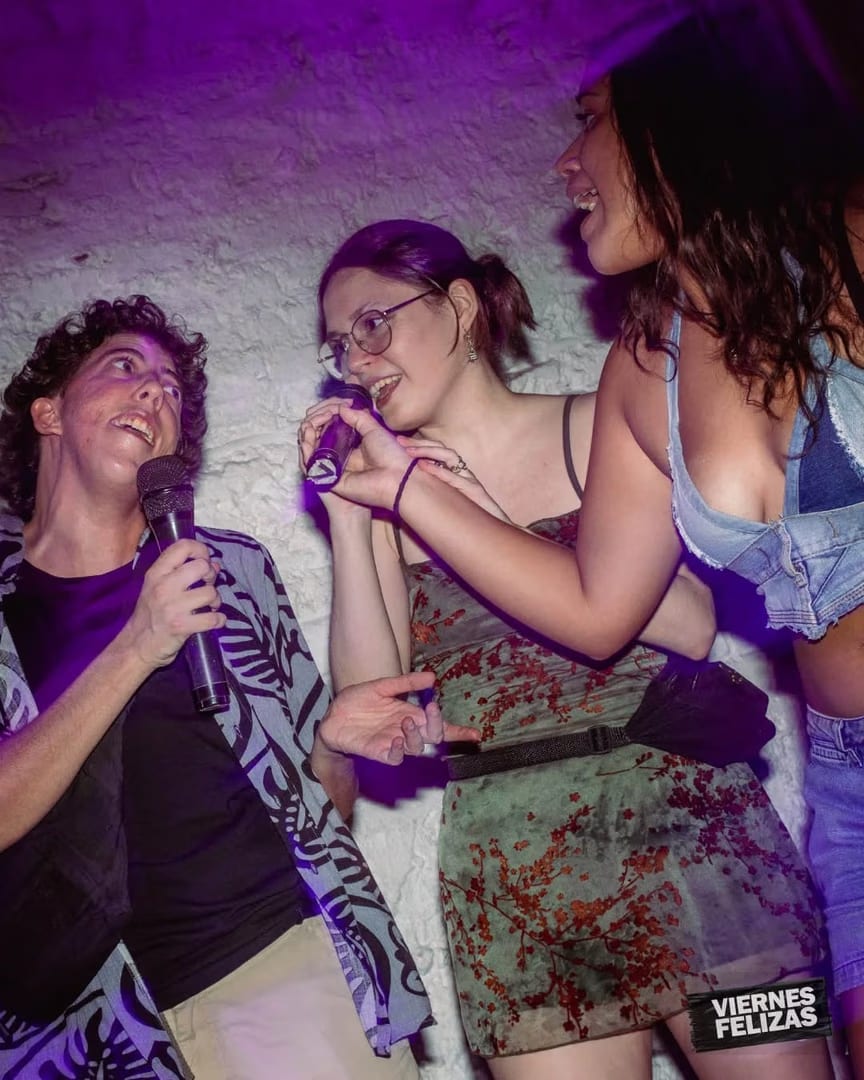 FEL!ZA Club LGBTIQ Buenos Aires — No llegues tarde
20 a 23h Viernes Sunset
24h POP vs PERREO
FEL!ZA
Hasta las 5