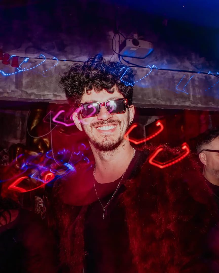FEL!ZA Club LGBTIQ Buenos Aires — ÷÷÷÷÷÷÷÷ AFTER JUEVES ÷÷÷÷÷÷÷÷÷÷
....................EL MEJOR DIA...............
