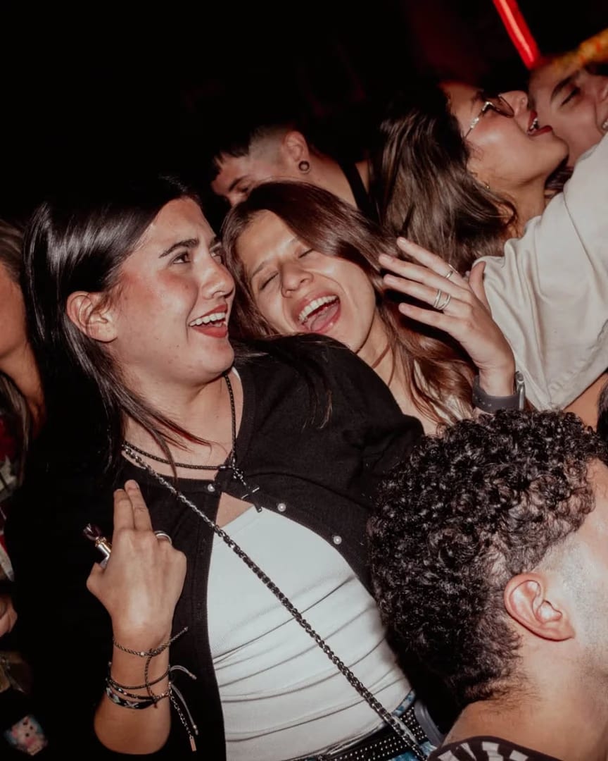 FEL!ZA Club LGBTIQ Buenos Aires — ***** SABADO PUTIPOP ******
UNIVERSO QUEER 🔥
20.30h JAM DIBUJEMOS JUNTXS tema