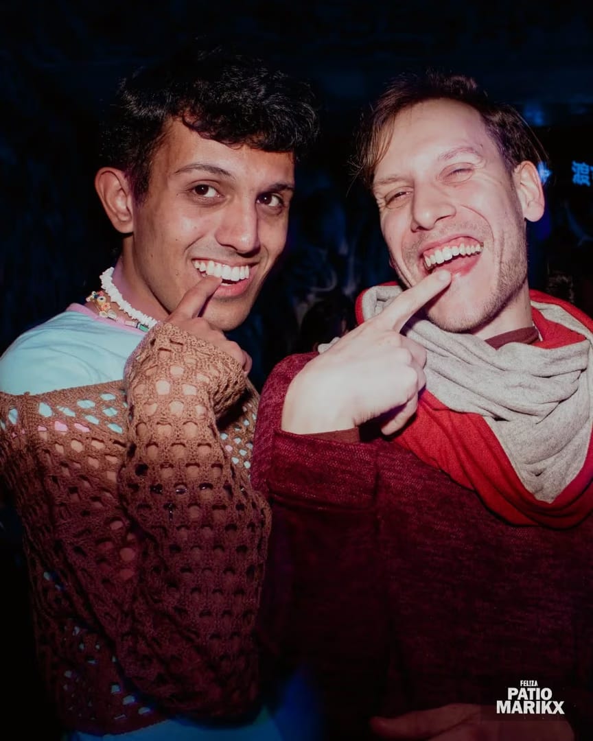 FEL!ZA Club LGBTIQ Buenos Aires — ×××××××VIERNES PATIO MARIKX ××××××
..............QUE NO TE LO CUENTEN...........