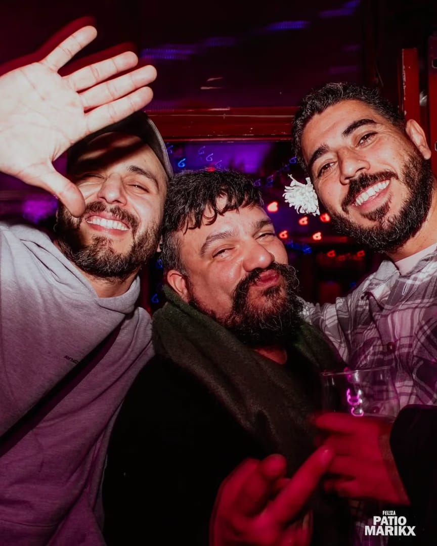 FEL!ZA Club LGBTIQ Buenos Aires — ×××××××VIERNES PATIO MARIKX ××××××
..............QUE NO TE LO CUENTEN...........