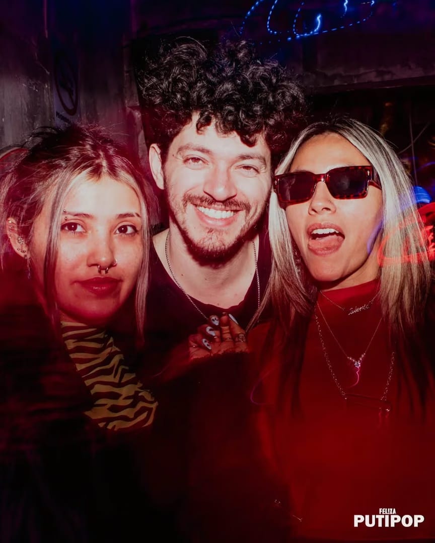 FEL!ZA Club LGBTIQ Buenos Aires — Vamos Argentina y les LGBTQUESES 
Ya estamos aca empezando los rituales antimufa