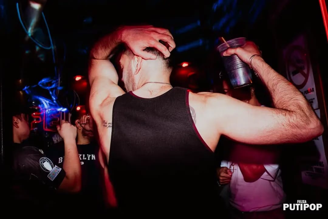 FEL!ZA Club LGBTIQ Buenos Aires — Que vas a hacer hoy? Nosotres ya estamos aca
www.felizarcoiris.com
FEL!ZA
Tu