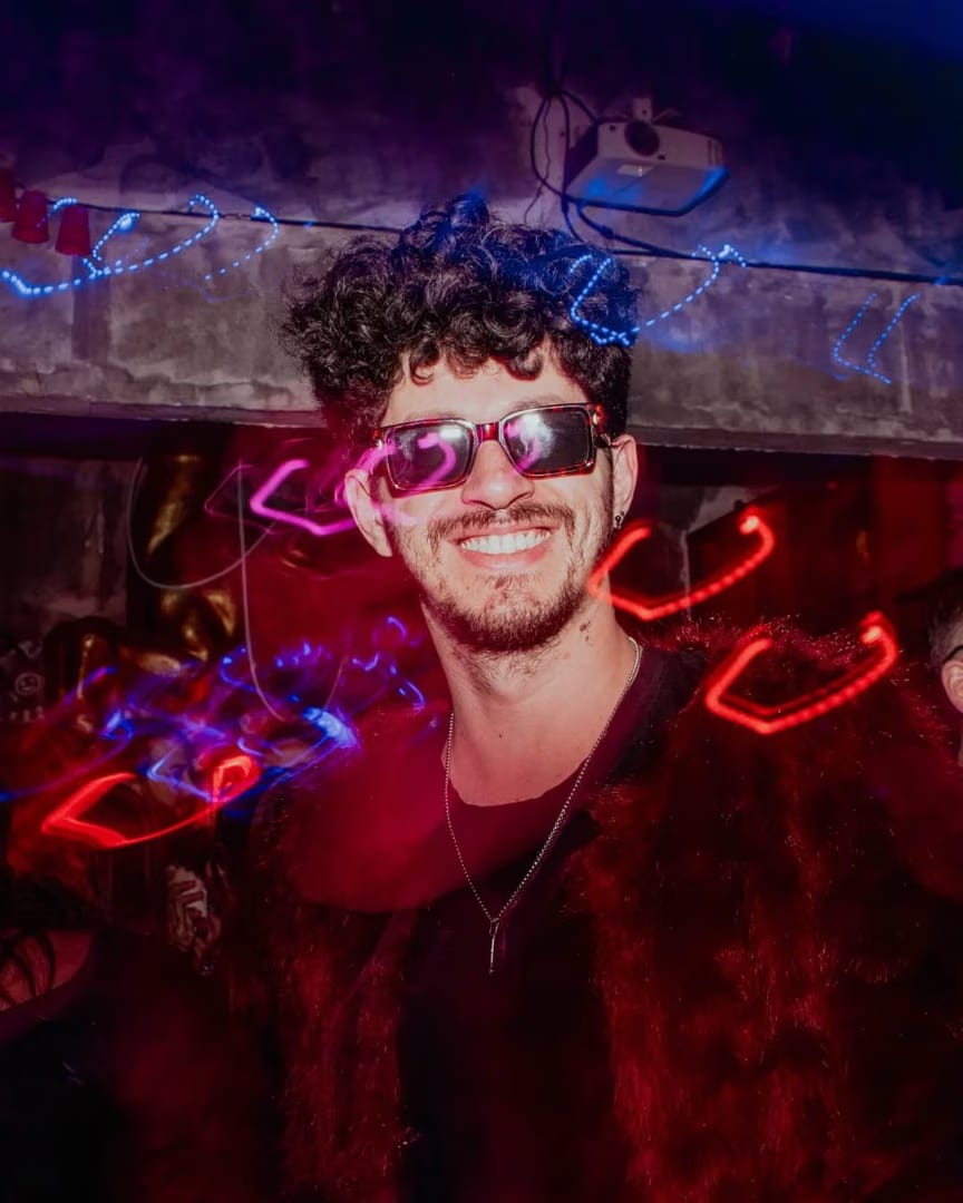 FEL!ZA Club LGBTIQ Buenos Aires — +++++++++++ DOMINGO ++++++++++++++
.................MAÑANA VEMOS................