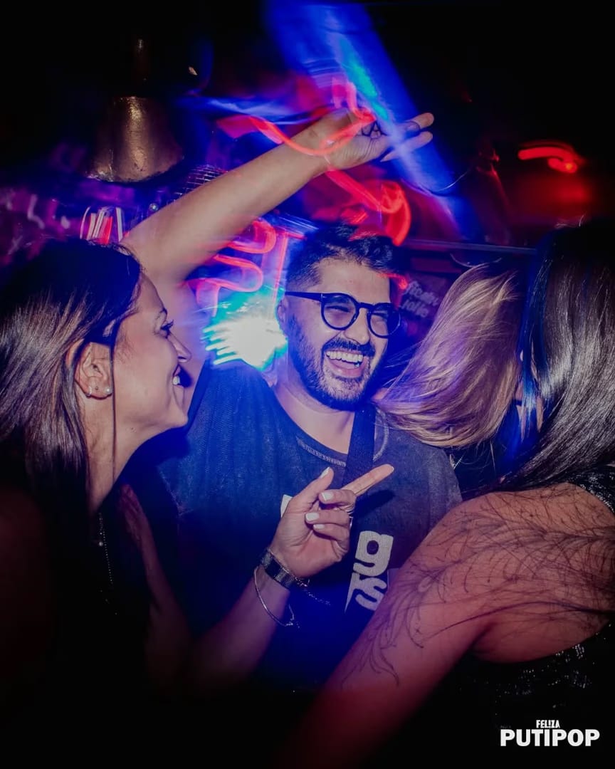 FEL!ZA Club LGBTIQ Buenos Aires — ***** SABADO PUTIPOP*****
TEMPLO QUEER
22h DRAGAKADABRA SHOW DRAG Salon dragaka