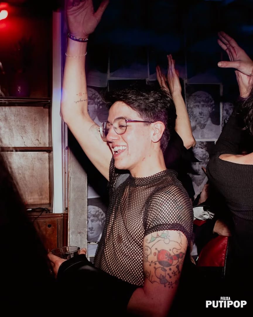 FEL!ZA Club LGBTIQ Buenos Aires — ************ SABADO PUTIPOP************
.................................2000s..