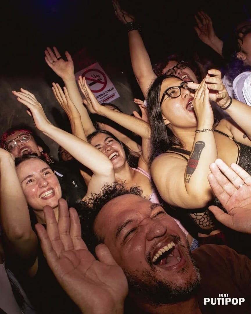 FEL!ZA Club LGBTIQ Buenos Aires — ***** SABADO PUTIPOP******
UNIVERSO QUEER
20h KARAOKE TEMPRANERO DELFINES
22h