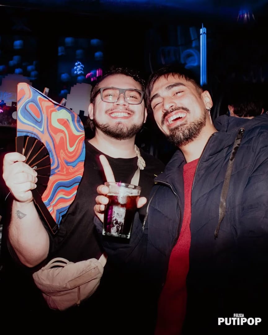 FEL!ZA Club LGBTIQ Buenos Aires — Ojo aca entramos en calor
Rodeate de gente multicolor y se feliza.

Mas info  en