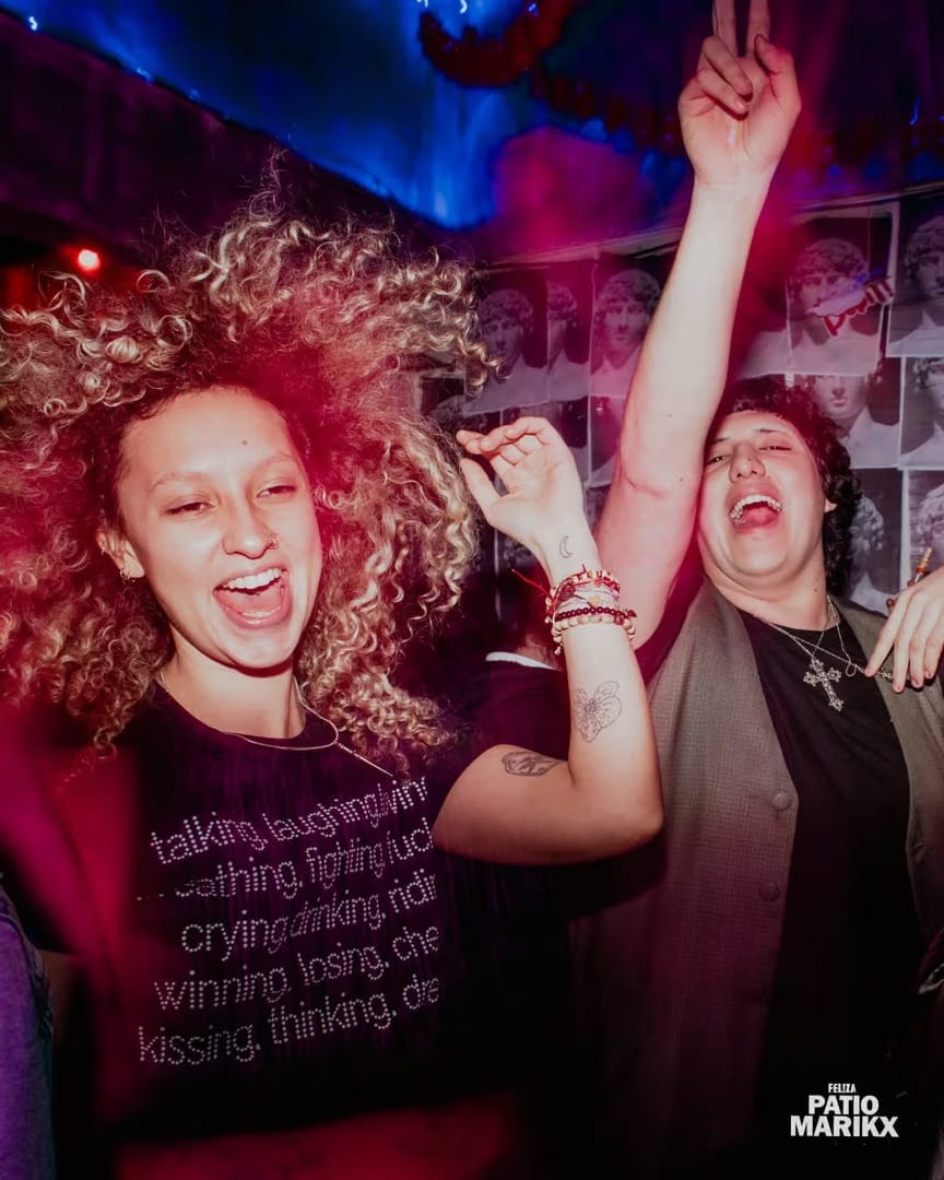 FEL!ZA Club LGBTIQ Buenos Aires — ×××××××VIERNES PATIO MARIKX ××××××
..............QUE NO TE LO CUENTEN...........