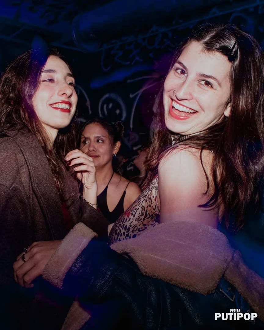 FEL!ZA Club LGBTIQ Buenos Aires — ************ SABADO PUTIPOP************
.............................2000s......