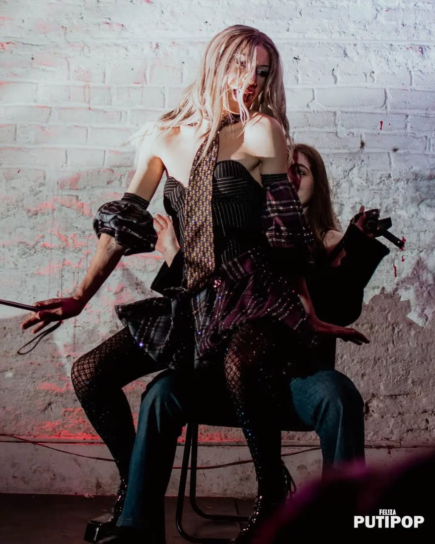 FEL!ZA Club LGBTIQ Buenos Aires — Que vas a hacer hoy? Nosotres ya estamos aca
www.felizarcoiris.com
FEL!ZA
Tu
