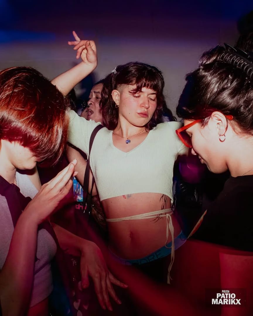 FEL!ZA Club LGBTIQ Buenos Aires — ×××××××VIERNES PATIO MARIKX ××××××
..............QUE NO TE LO CUENTEN...........