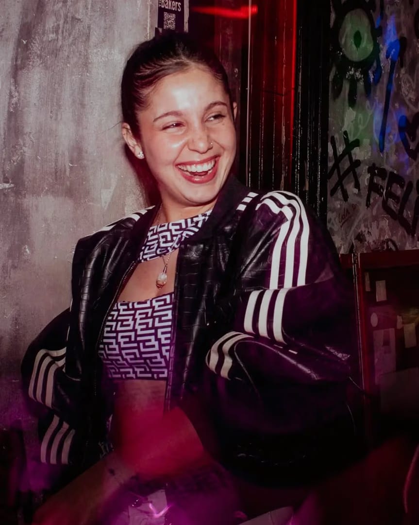 FEL!ZA Club LGBTIQ Buenos Aires — ÷÷÷÷÷÷÷÷ AFTER JUEVES
.................SI SABES, SABES
* 22h MÚSICA SELECCIONAD